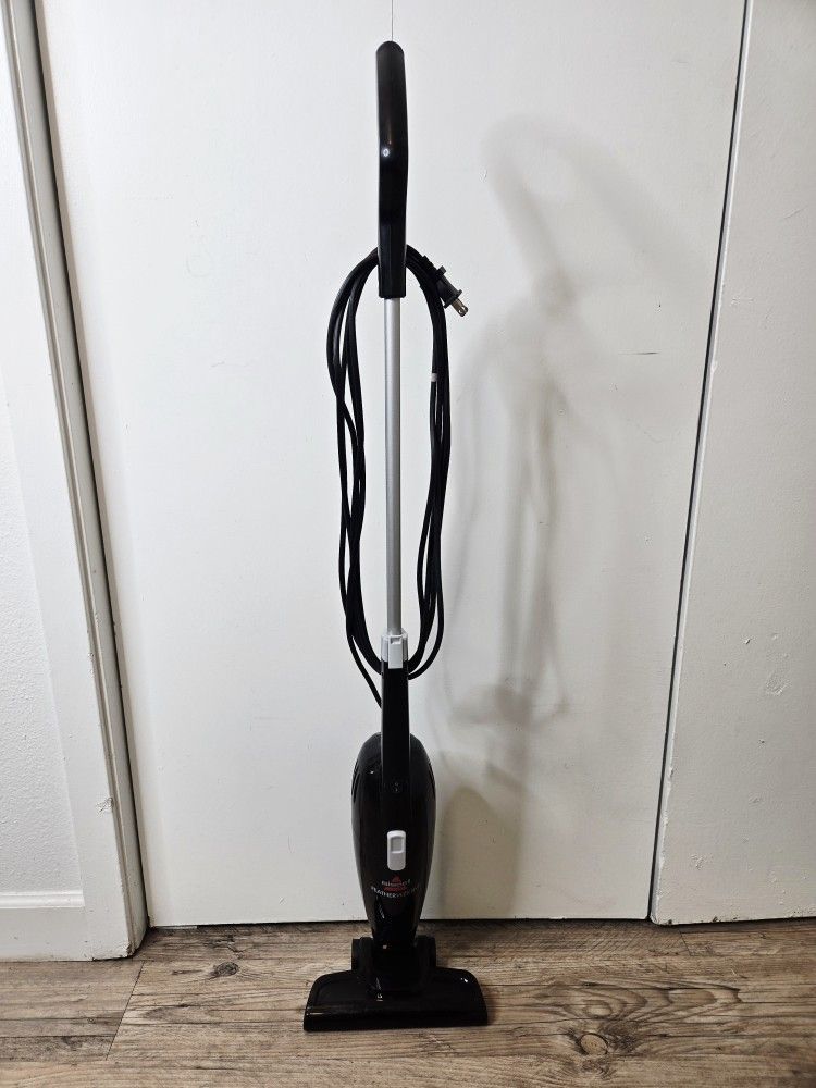 Bissell Featherweight Lightweight Stick Vacuum Cleaner (2033M)