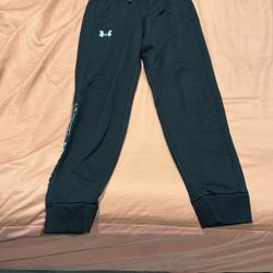 Kids Warmups Under Armour Size YSM