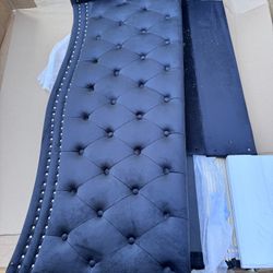 🛏️ Full Size Bed Frame – Open Box, Never Used