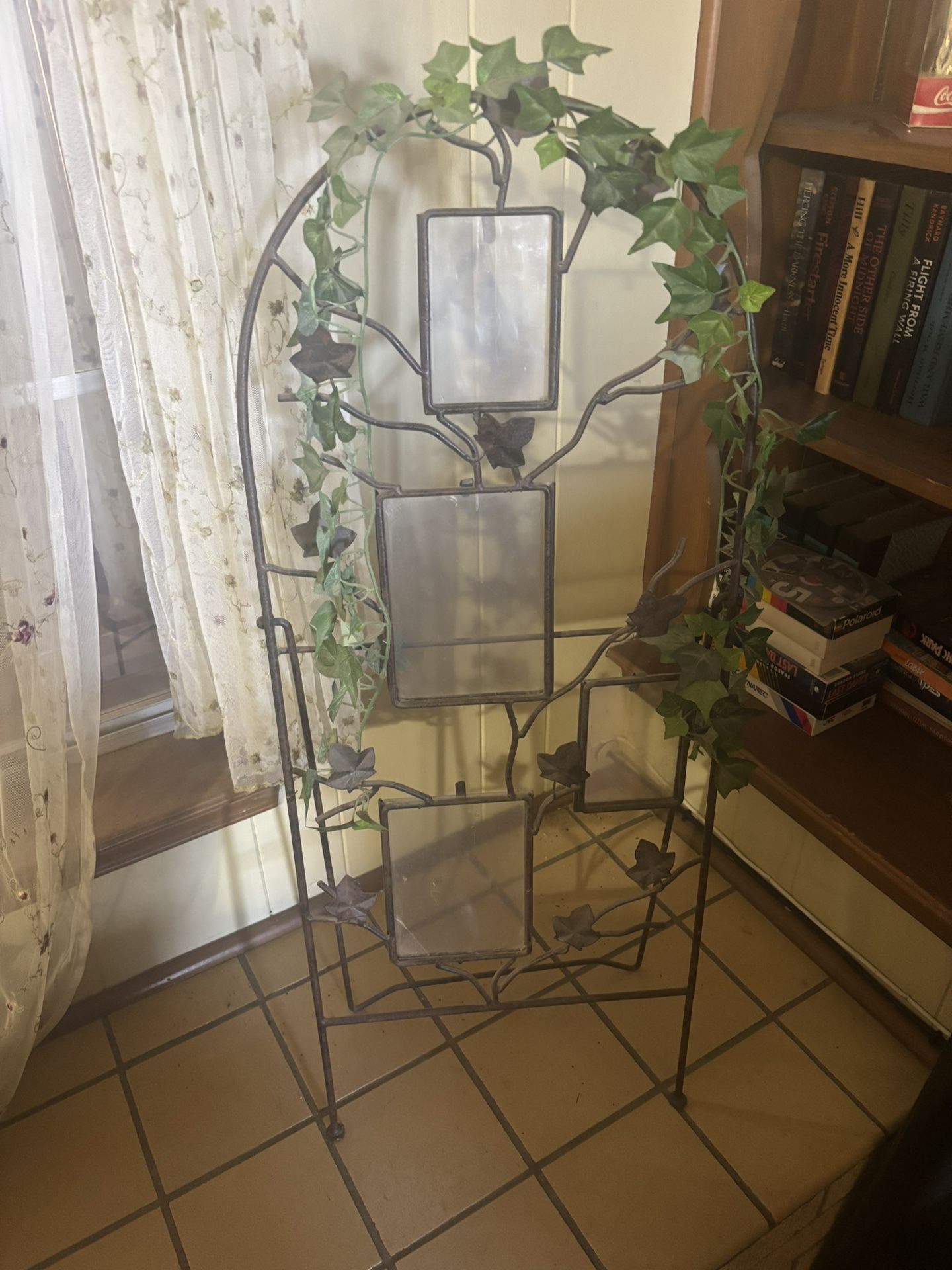 Picture Frame Stand