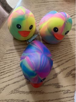 Squishy tie-dye ducks