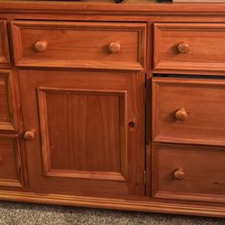 Free Dresser