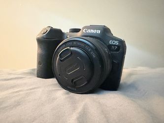Canon EOS R7 Bundle For Sale — $1,300 OBO