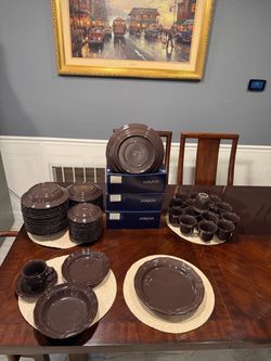 Mikasa Dinnerware Set – Brown Ceramic