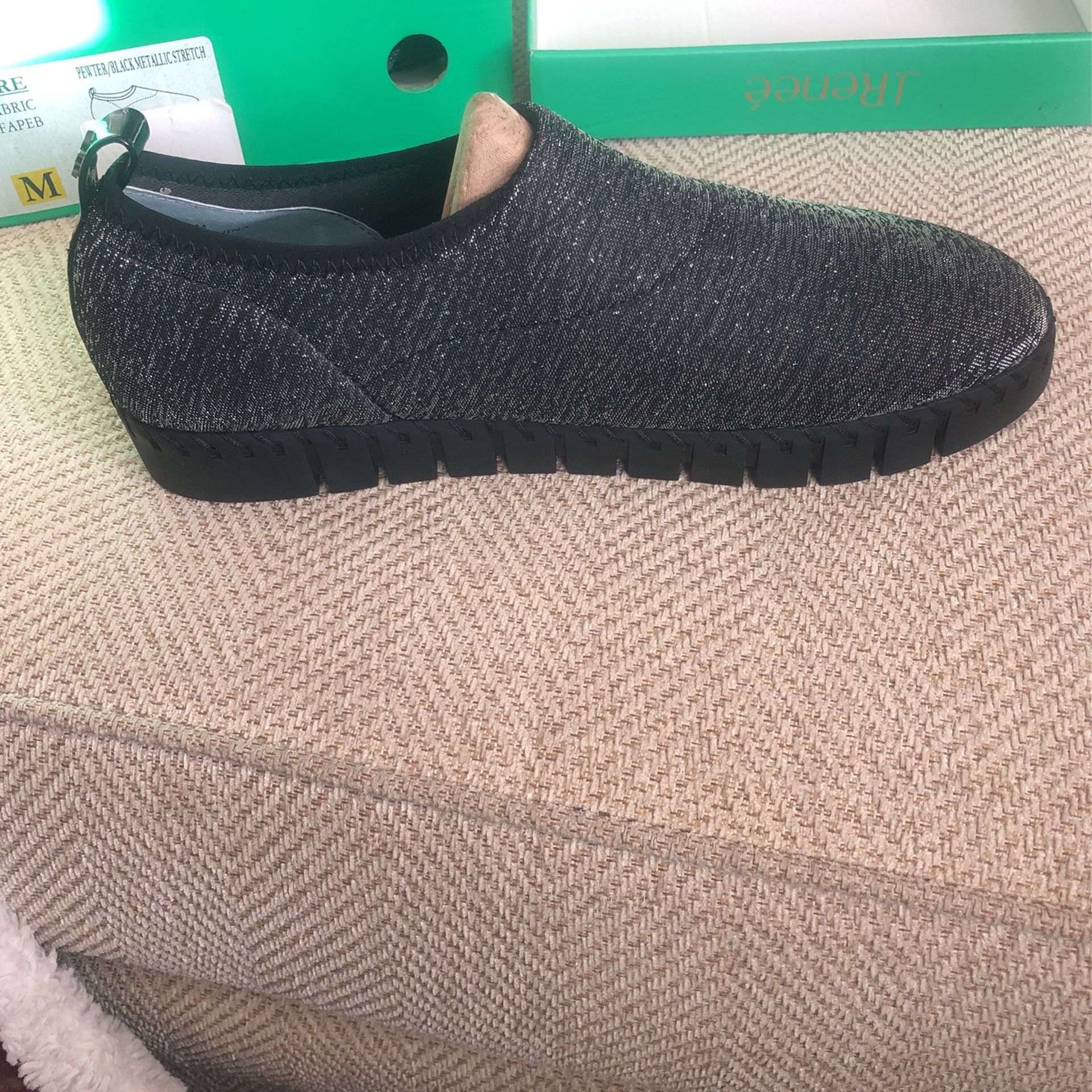 Brand New Women’s J. Renee Shoe. Size 9