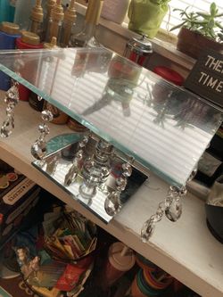 Cake platter/serving platter (Chandelier style, bling, mirror base)