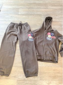 True religion sweatsuit