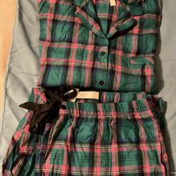 New 2 Pieces Victoria Secret Pajama Set-size XL