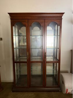 Curio cabinet