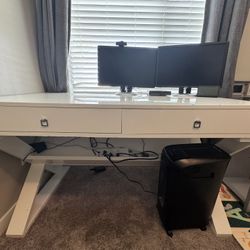 White Vanity/ Desk