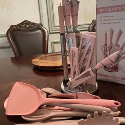 🌸🌸 Pink Kitchen Set – Like New!