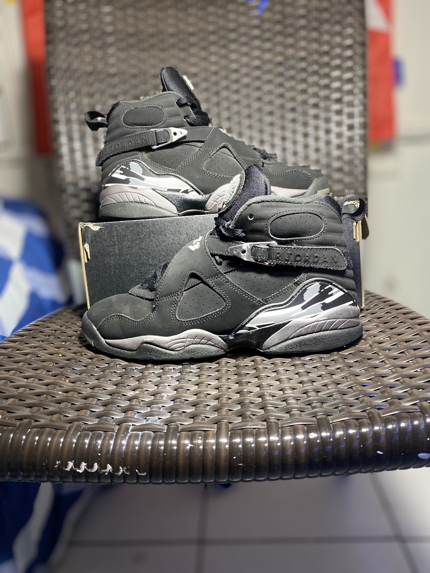 Air jordan cheap retro 8 chrome