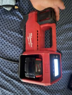 Milwauke Air Compressor