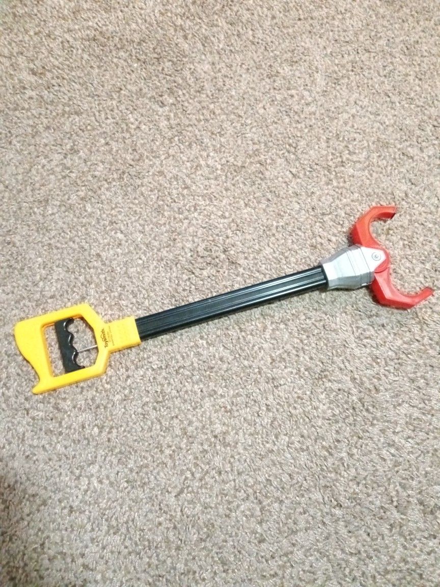 Toy Grabber Claw