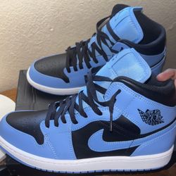 Jordan 1 Mid University Blue