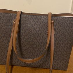 Michael Kors Tote