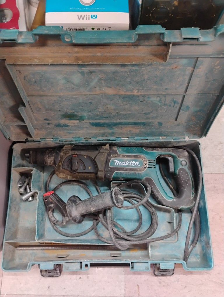 Makita HR2475 1" Rotary Hammer