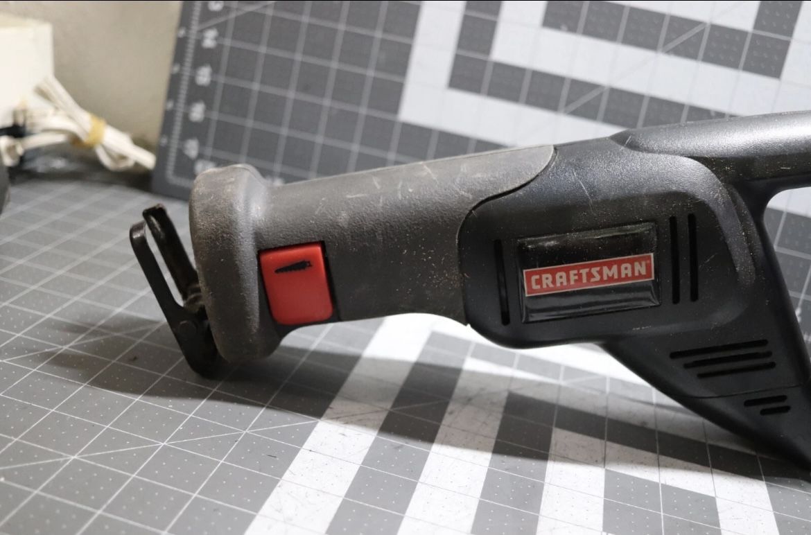 Craftsman 19.2v Model (contact info removed)40 Reciprocating Saw, Tool only,