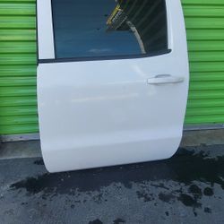 CHEVY SILVERADO REAR DRIVER DOOR 2014-2015-2016-2017-2018