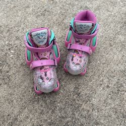 HELLO KITTY ROLLER SKATES 