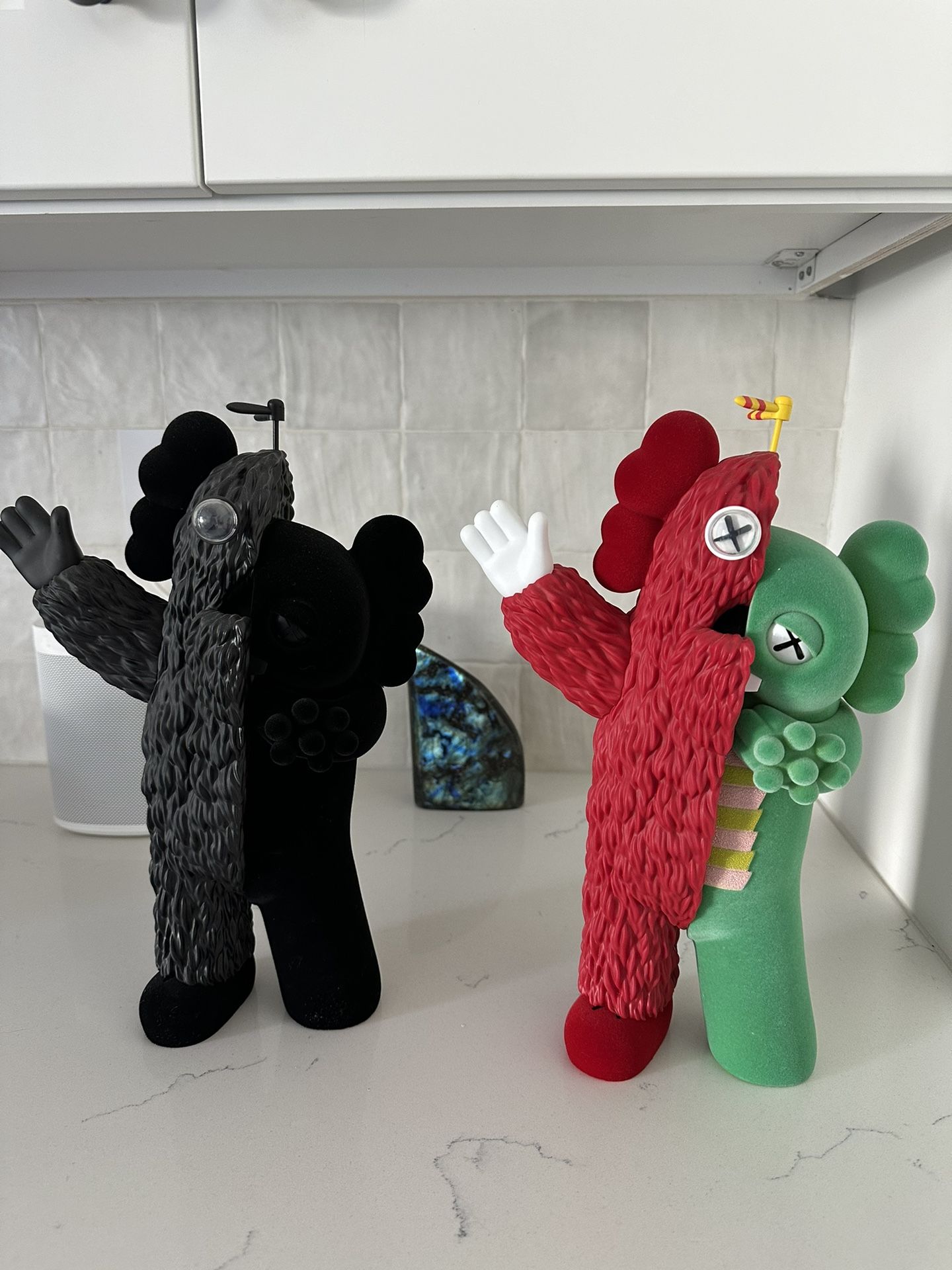 Kaws KACHAMUKKU figure Holiday