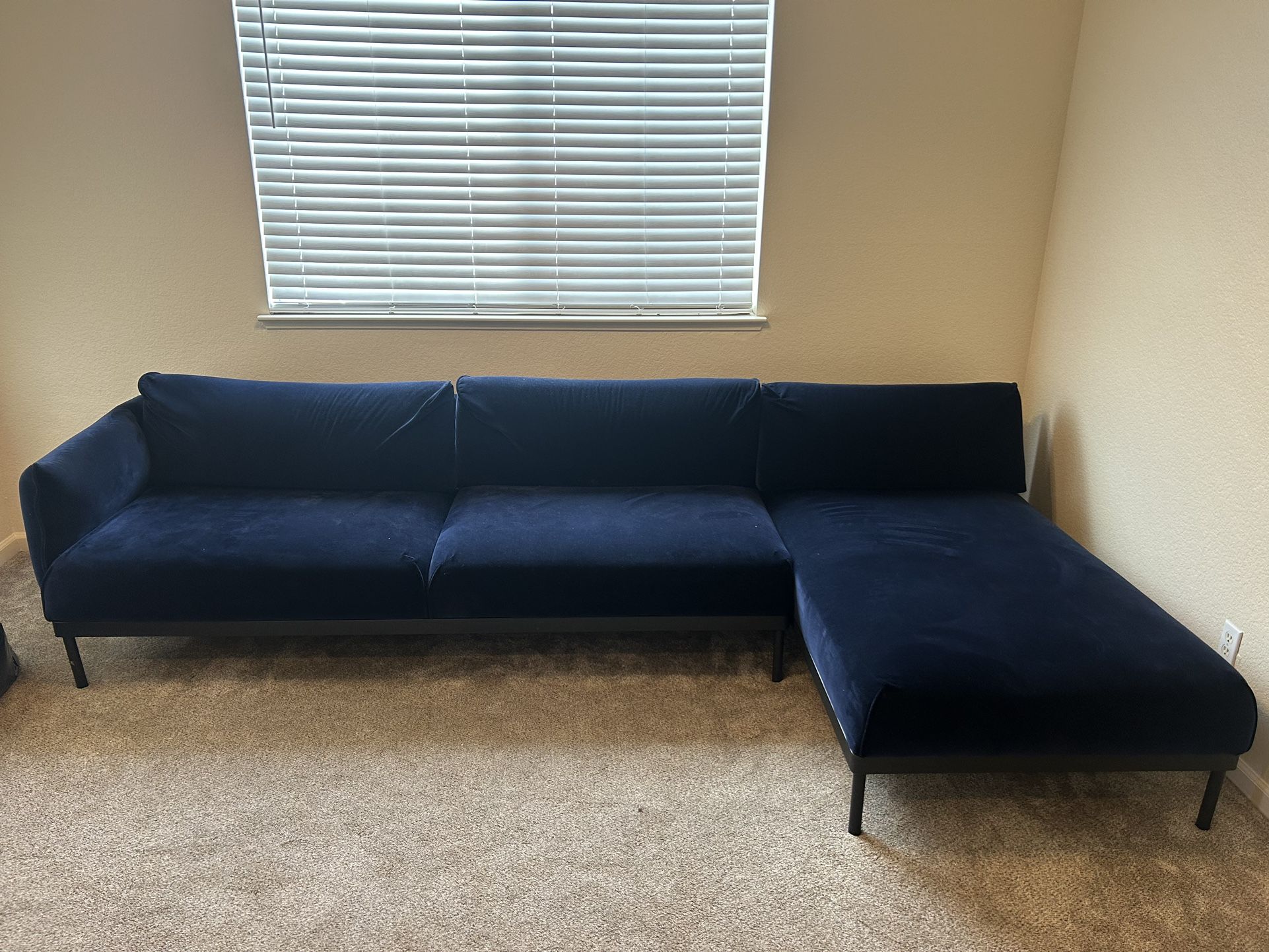 Blue Velvet Sofa With Chaise