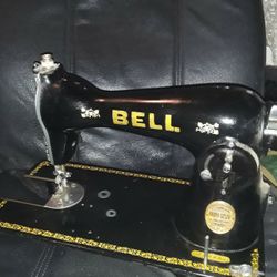1940s sewing Machine