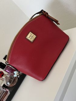Dooney &bourke Crossbody Bag !