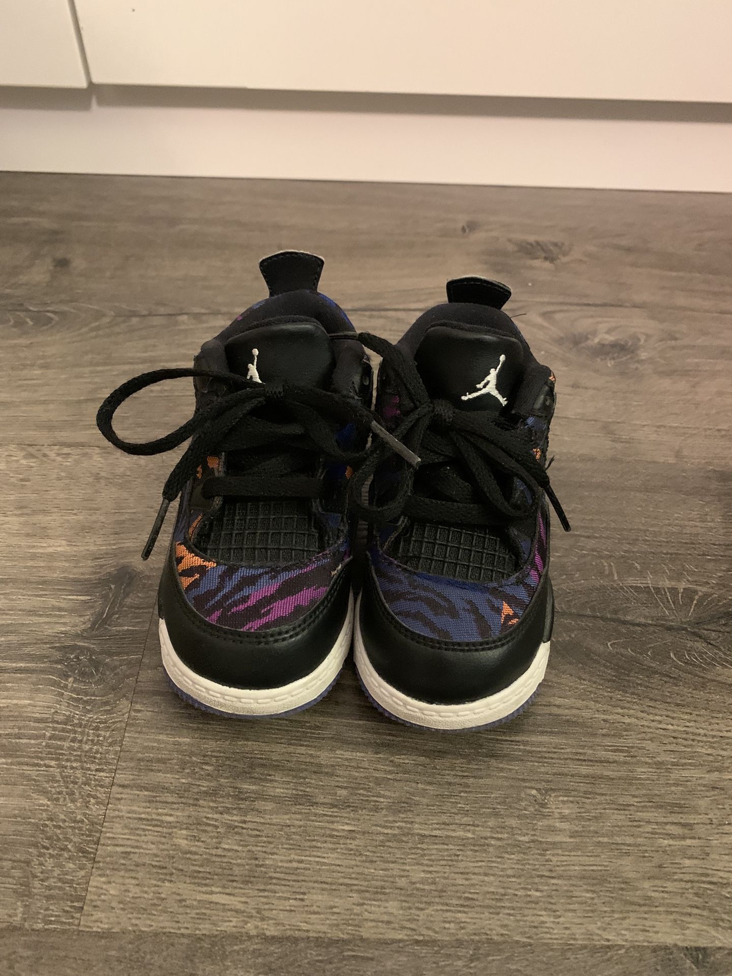 Toddler Air Jordan Retro 4. Size 7