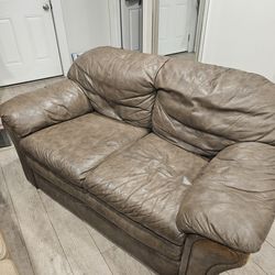 Great loveseat ... cat damage