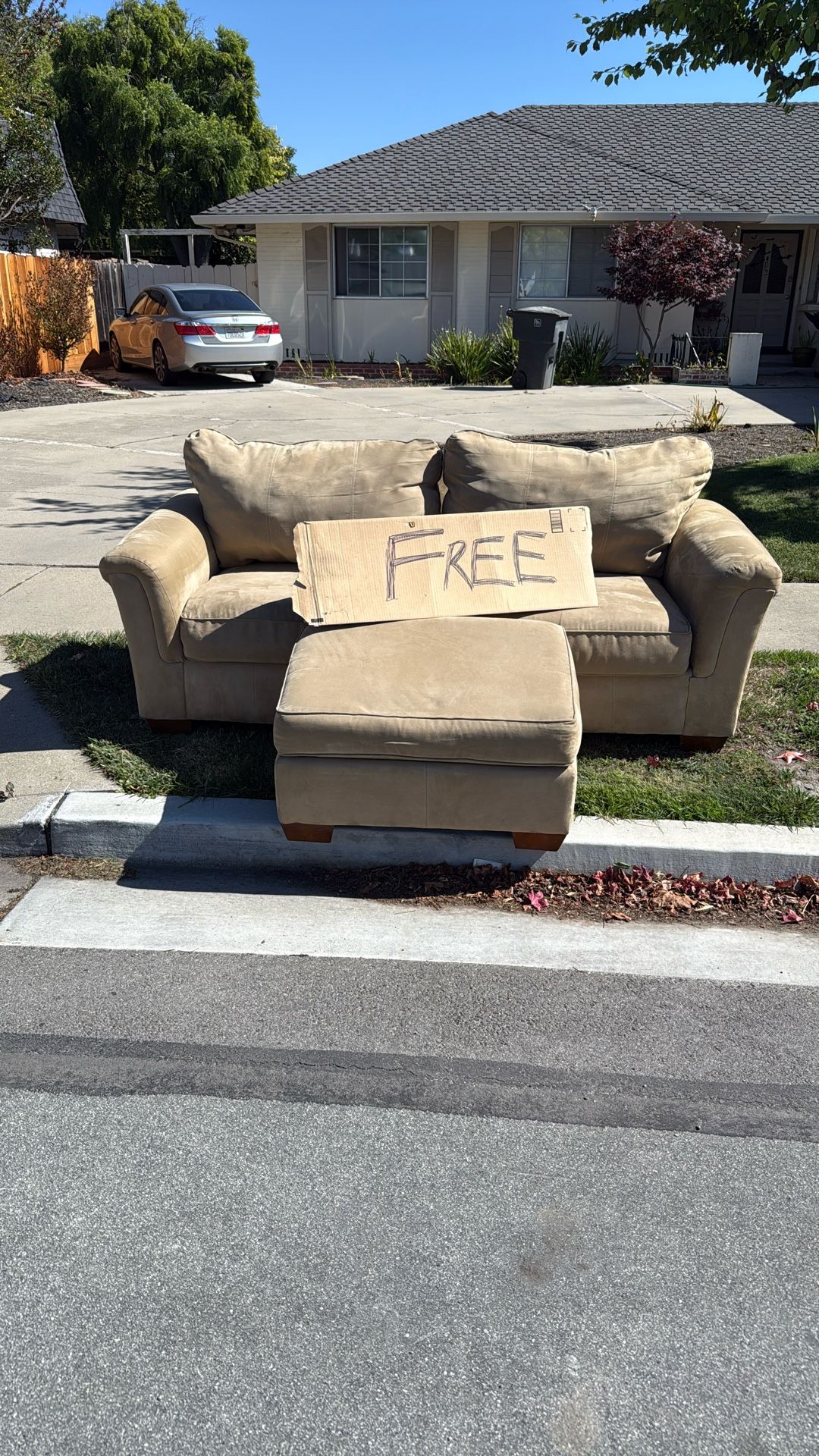 Freee Sofa