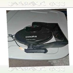 Compact Waffle Iron - Amazing Breakfast Goodies Every Morning turn black
