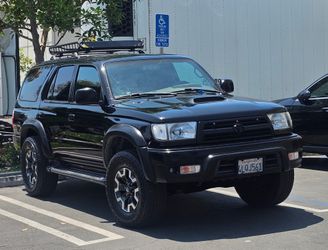 Toyota 4runner 2000 sr5
