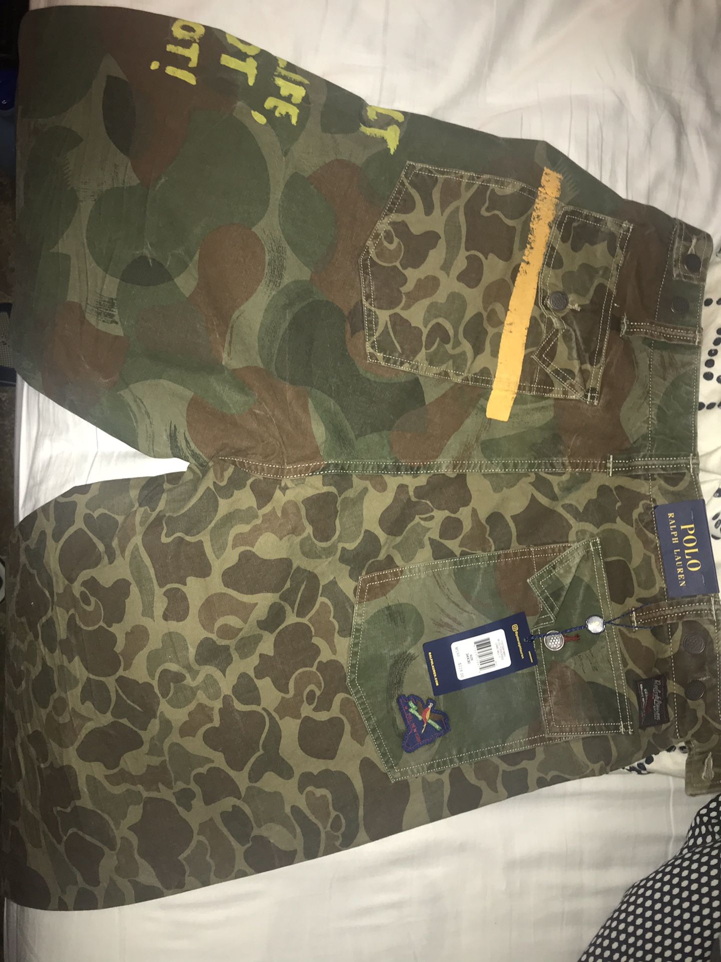 Vans Camo Pants - Size 33L x 34L for Sale in Brentwood, CA - OfferUp