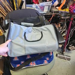 Cozy Paws Pet Carry-On Bag