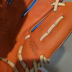 TR Glove