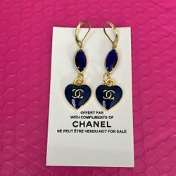 CC CHARM EARRINGS 