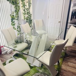 Dining Room Table +6 Dining Chair