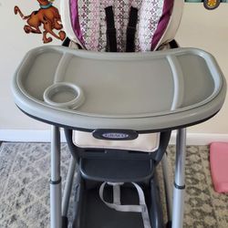 Graco Blossom 6 in 1 Convertible Highchair. 
Color: Nyssa.