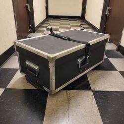Fiber Equipment Case w/Wheels