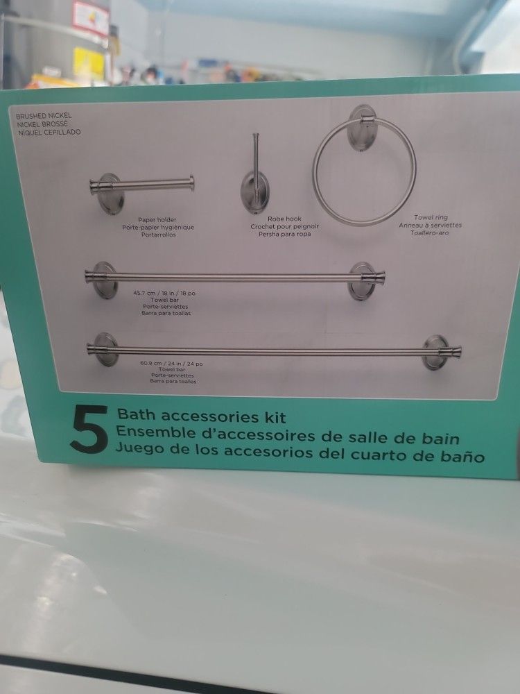 5 BATH ACCESSORIES KIT NEW