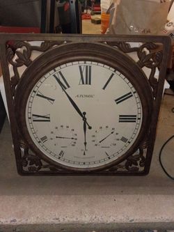 Lacrosse Technology 18in Atomic Clock
