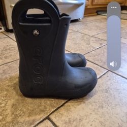 CROCS RAINBOOTS.  