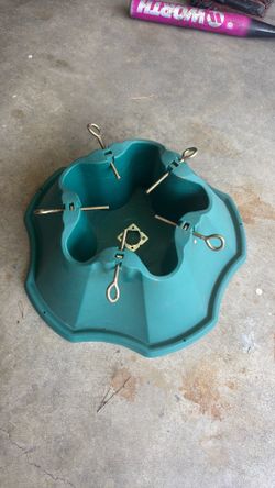 Heavy duty Christmas tree stand