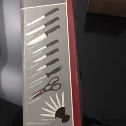 Brand New Knife Set