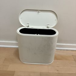 Small White Trash Can with Latch Lid