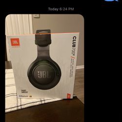 JBL Blutooth Headphones