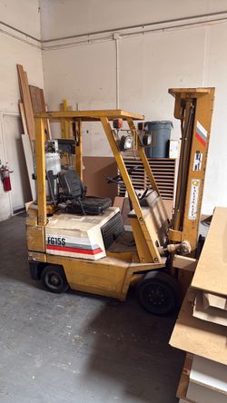 Fork lift