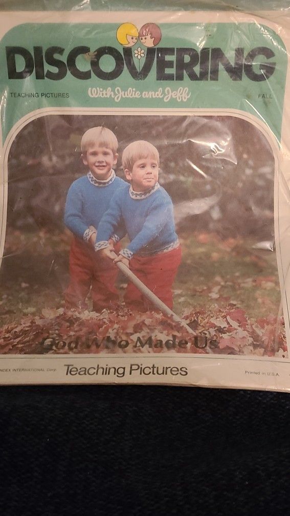Vintage 1976 Sunday School Church Bible lesson Discovering with Julie and Jeff. Teaching Pictures for fall Sheet 4, Nursery Visual Teaching Aids Quart