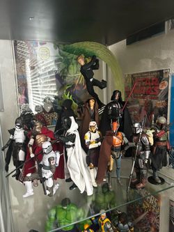 StarWars/LEGOS/Hellboy/Spawn/Marvel